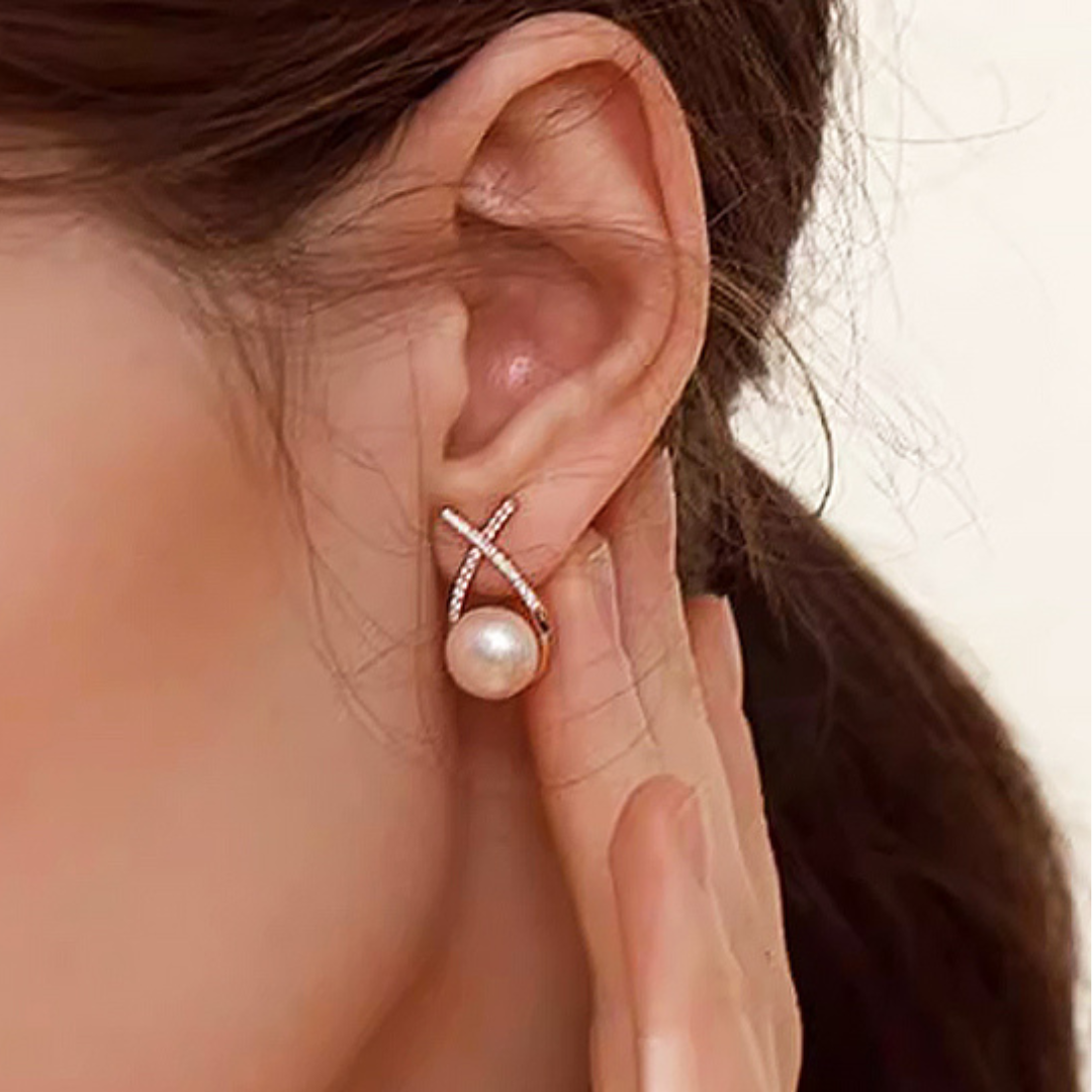Fine Diamond Pearl Earrings